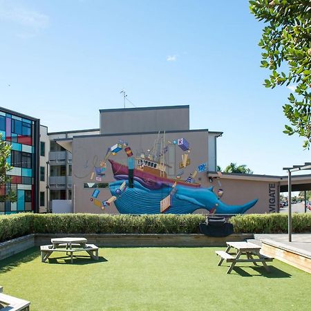 Navigate Seaside Hotel & Apartments Napier Exterior photo