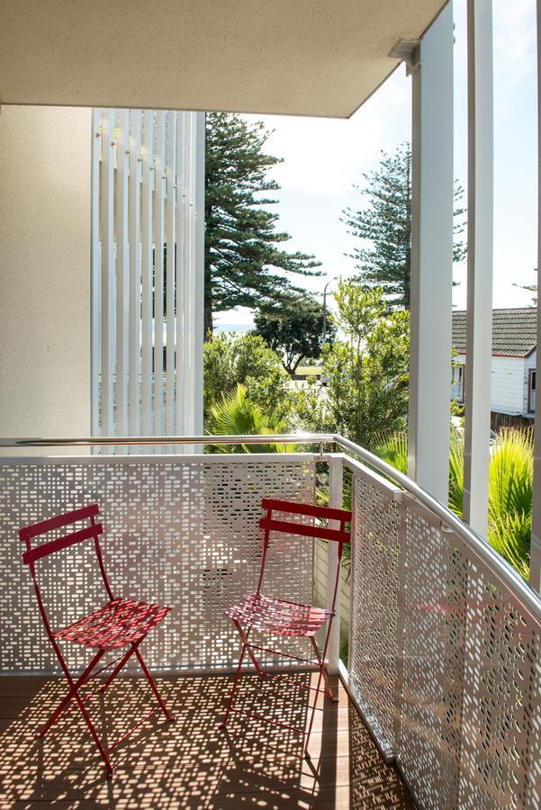 Navigate Seaside Hotel & Apartments Napier Exterior photo