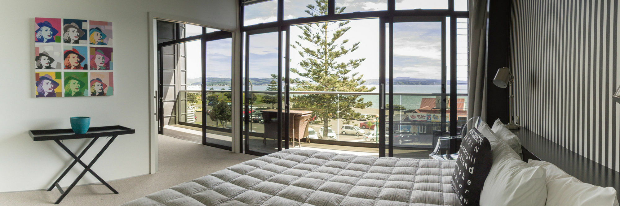 Navigate Seaside Hotel & Apartments Napier Exterior photo