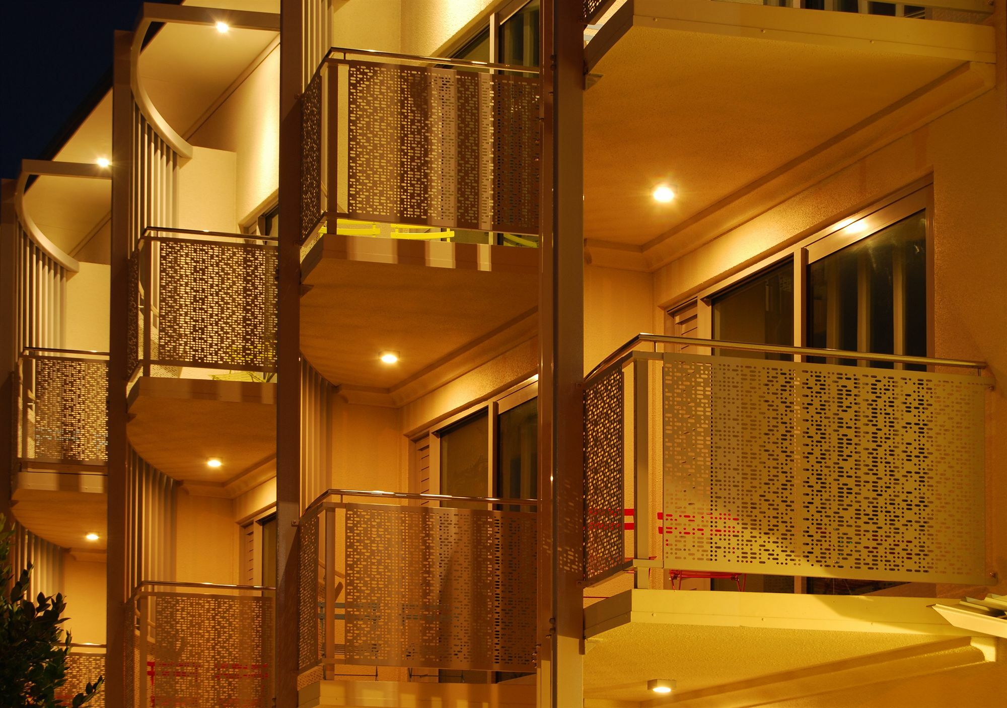 Navigate Seaside Hotel & Apartments Napier Exterior photo