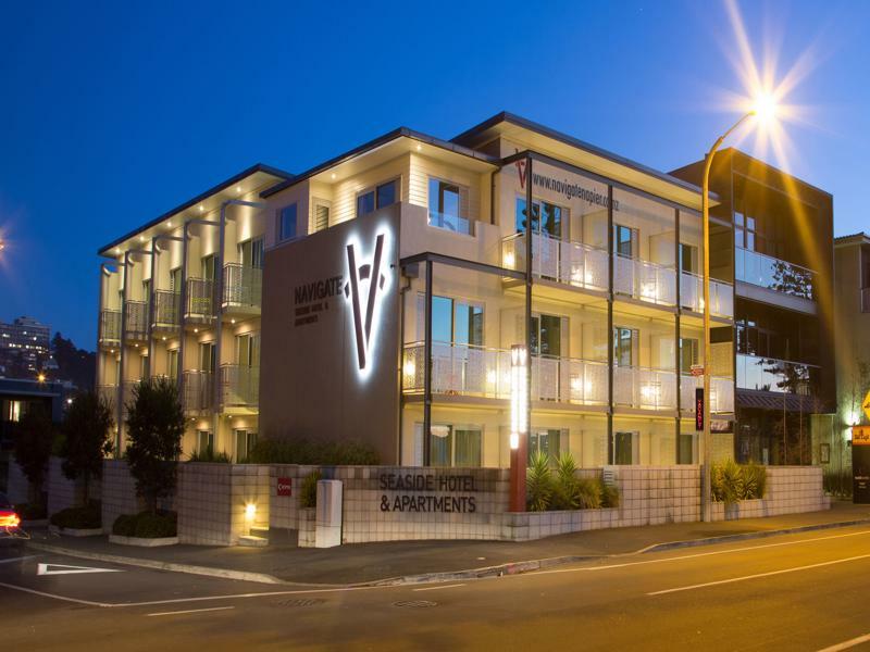 Navigate Seaside Hotel & Apartments Napier Exterior photo