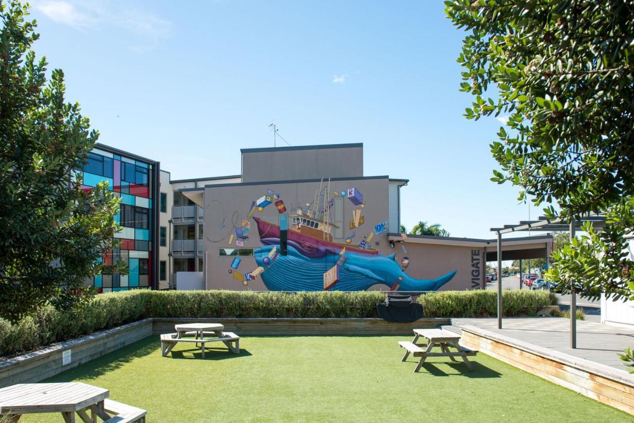 Navigate Seaside Hotel & Apartments Napier Exterior photo